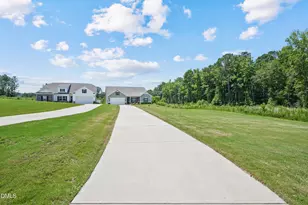 123 Bristow Ct, Four Oaks, NC 27524 - Photo 2