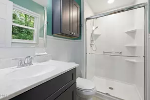 409 Oakridge Rd, Cary, NC 27511 - Photo 20