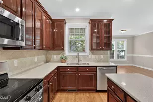3507 Edgemont Dr, Raleigh, NC 27612 - Photo 8