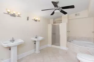 1016 Wells St, Durham, NC 27707 - Photo 18