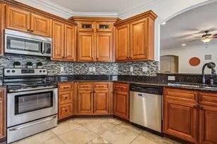 319 Neuse Landing Dr, Clayton, NC 27527 - Photo 14