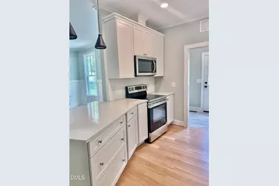 107 N Bellvue Street N, Hillsborough, NC 27278 - Photo 8