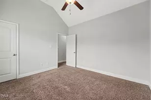 3033 N Kilchattan Dr, Fayetteville, NC 28306 - Photo 22