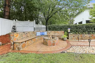 3709 Rolston Dr, Raleigh, NC 27609 - Photo 12