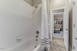 3709 Rolston Dr, Raleigh, NC 27609 - Photo 60
