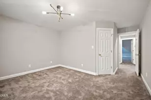 406 Cricketfield Ln, Cary, NC 27518 - Photo 44