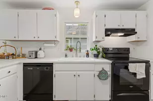 1207 Berkeley St, Durham, NC 27705 - Photo 12