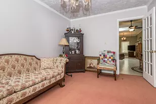 5317 Pine Dr, Raleigh, NC 27606 - Photo 12