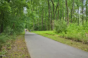 408 Kipling Ln, Chapel Hill, NC 27516 - Photo 16