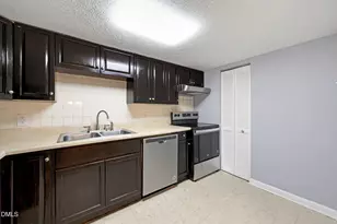 500 Umstead Dr, Chapel Hill, NC 27516 - Photo 20