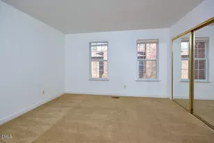 425 Summerwalk Cir, Chapel Hill, NC 27517 - Photo 28