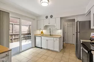 27 Clover Dr, Chapel Hill, NC 27517 - Photo 14
