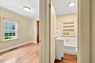 221 Zollicoffer Ave, Henderson, NC 27536 - Photo 18
