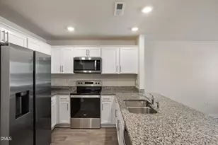 23 March Crk Dr, Fuquay Varina, NC 27526 - Photo 18