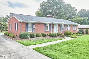 2108 Edgewood Ave, Burlington, NC 27215 - Photo 4