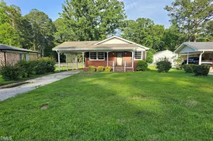 408 Oak St, Smithfield, NC 27577 - Photo 2