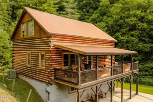 628 Roberts Rd, Laurel Springs, NC 28644 - Photo 2