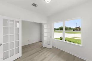 95 Chardonnay Dr, Lillington, NC 27546 - Photo 2
