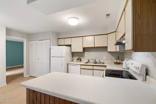 297 Summerwalk Cir, Chapel Hill, NC 27517 - Photo 12
