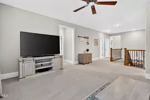 212 Utley Bluffs Dr, Holly Springs, NC 27540 - Photo 32