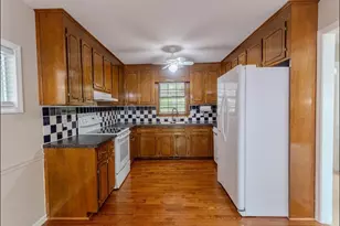 906 Andersonwood Dr, Fuquay Varina, NC 27526 - Photo 8