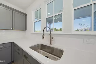 1004 Whispering Willow Ct, Durham, NC 27703 - Photo 6
