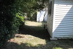 213 S 5th St, Smithfield, NC 27577 - Photo 32