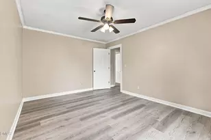301 Halifax St, Clinton, NC 28328 - Photo 14