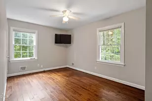 4816 Deerwood Dr, Raleigh, NC 27612 - Photo 18