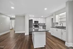 511 N Raiford St, Selma, NC 27576 - Photo 10