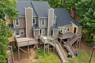 4536 Hamptonshire Dr, Raleigh, NC 27613 - Photo 8