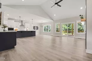 25 Uptown Ct, Zebulon, NC 27597 - Photo 8