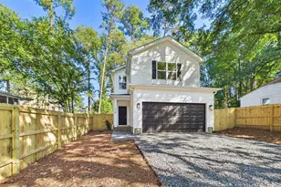 103 B Garden St, Chapel Hill, NC 27517 - Photo 1