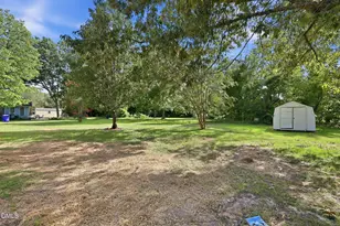 305 1st St, Broadway, NC 27505 - Photo 26