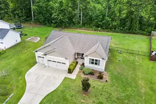235 Highcroft Cir, Benson, NC 27504 - Photo 28