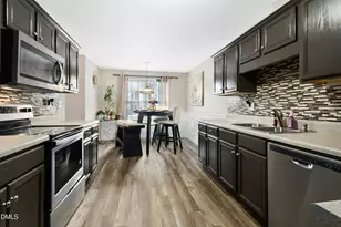 110 Walford Park, Clayton, NC 27520 - Photo 2