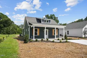 304 S Sycamore St, Fremont, NC 27830 - Photo 4