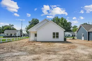 306 S Sycamore St, Fremont, NC 27830 - Photo 32