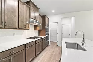2421 Rosewood Blf Dr, Zebulon, NC 27597 - Photo 8