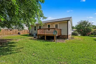 805 Hepplewhite Ct, Fuquay Varina, NC 27526 - Photo 16