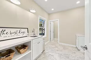 406 N Webb St, Selma, NC 27576 - Photo 18