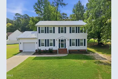 400 Thorndale Drive, Dunn, NC 28334 - Photo 2