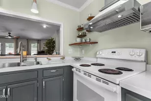 104 Lakewater Dr, Cary, NC 27511 - Photo 12