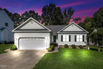 537 Hunter Way, Clayton, NC 27520 - Photo 2