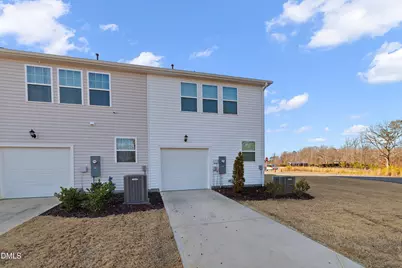 389 Channel Drop Drive, Clayton, NC 27520 - Photo 2