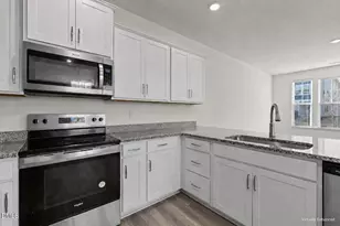 389 Channel Drop Dr, Clayton, NC 27520 - Photo 24