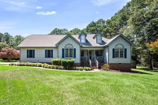 400 La Vista Ct, Benson, NC 27504 - Photo 1