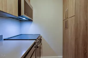 979 St Marys St, Raleigh, NC 27605 - Photo 10