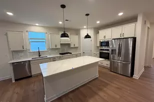 904 Diana Victoria Ct, Wendell, NC 27591 - Photo 2