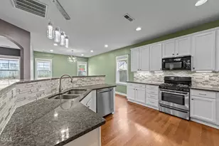 842 New Charleston Dr, Fuquay Varina, NC 27526 - Photo 24